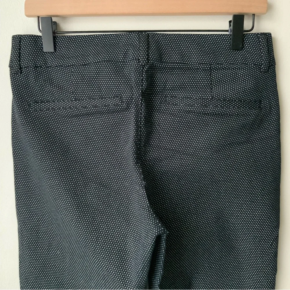 OLD NAVY Pixie Pants Mid-Rise Cropped Flare Black White Polka Dot Size 6